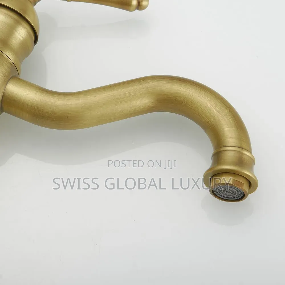 High Grade Kettle Mouth Mixer Tap, Also Available in Different Colors
