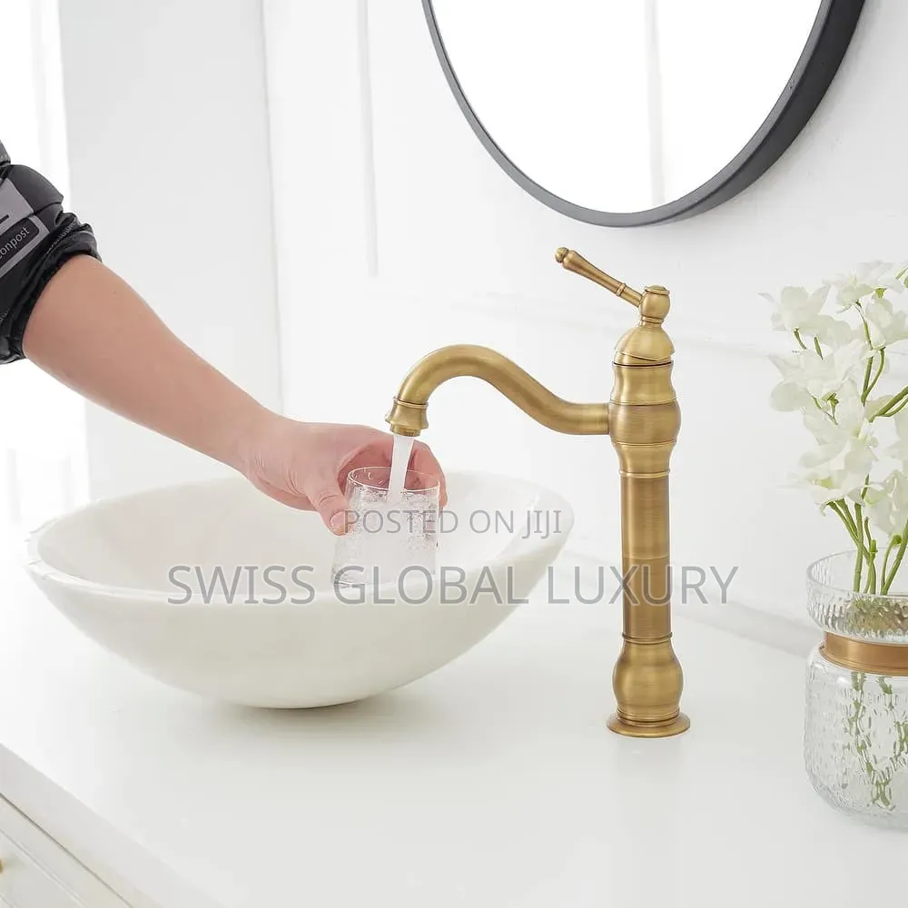 High Grade Kettle Mouth Mixer Tap, Also Available in Different Colors