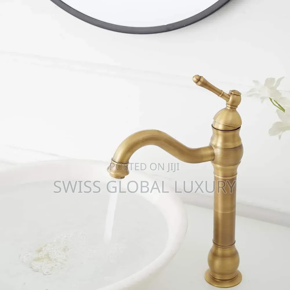 High Grade Kettle Mouth Mixer Tap, Also Available in Different Colors