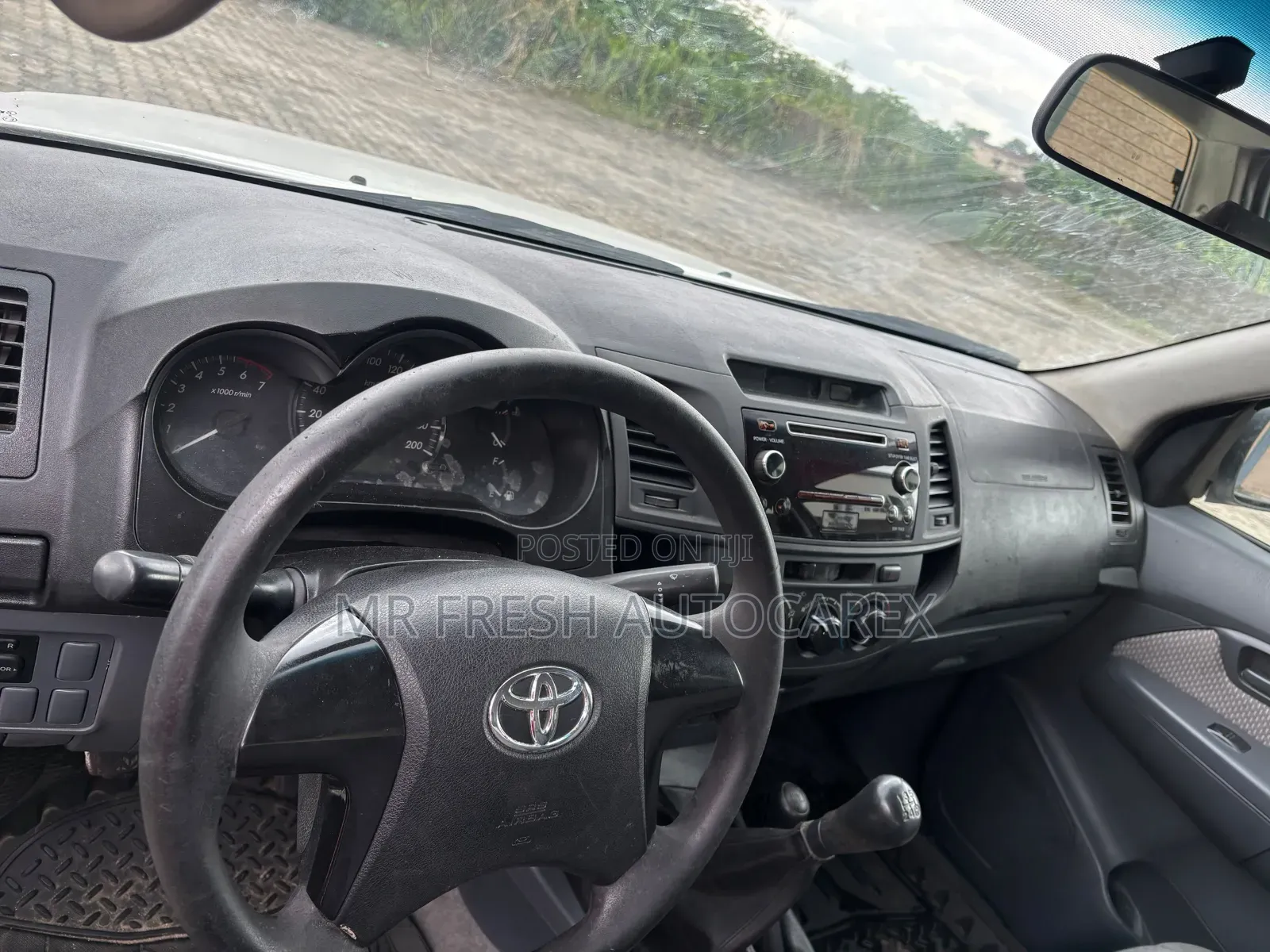 Toyota Hilux 2014 White