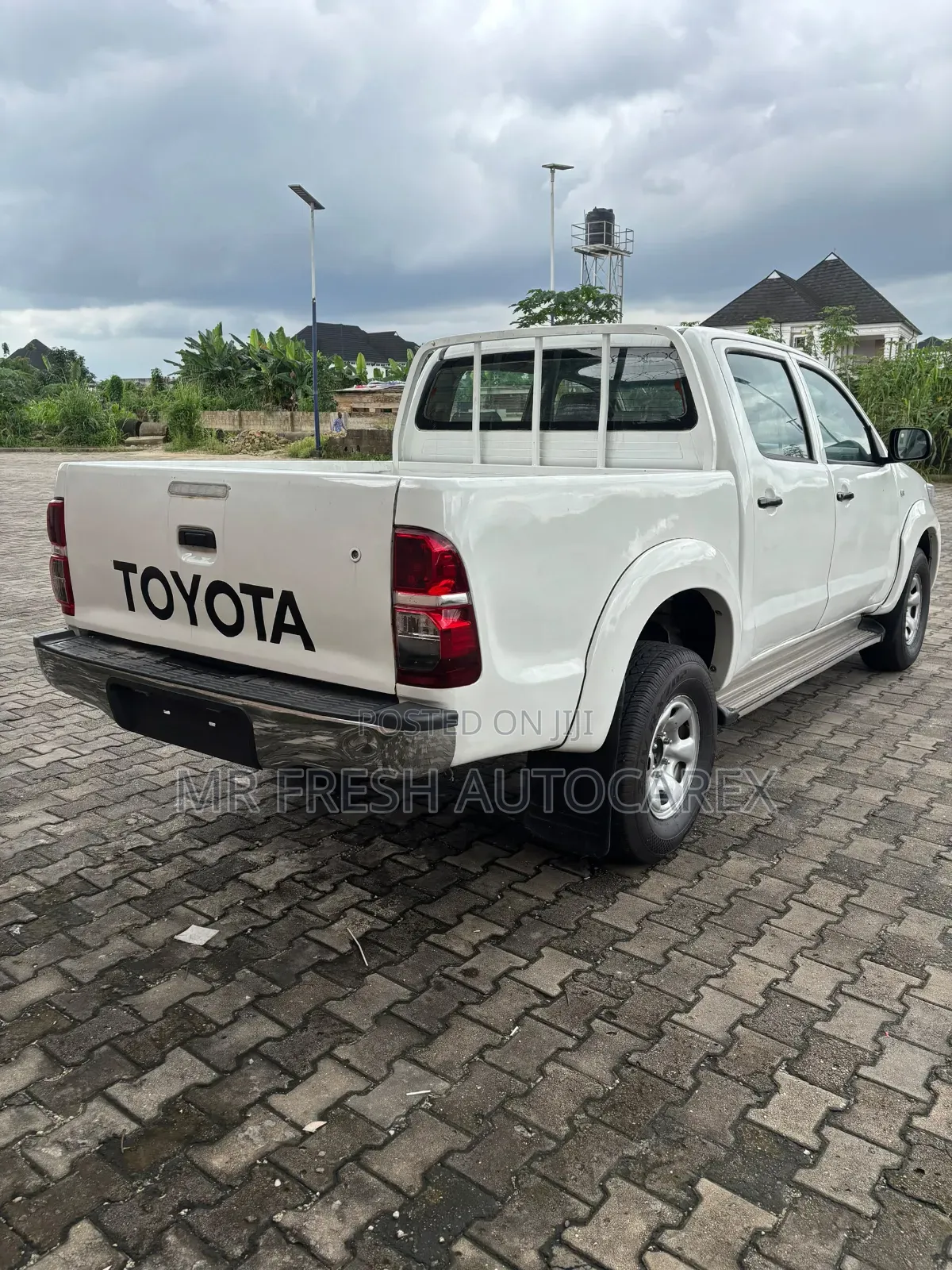 Toyota Hilux 2014 White