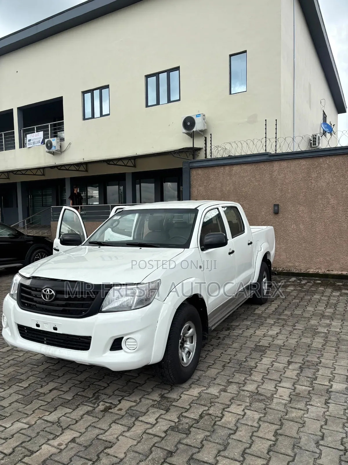 Toyota Hilux 2014 White
