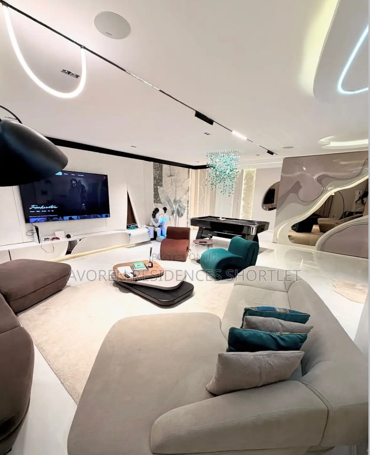 Luxurious 4 Bedroom Apartment Shortlet
