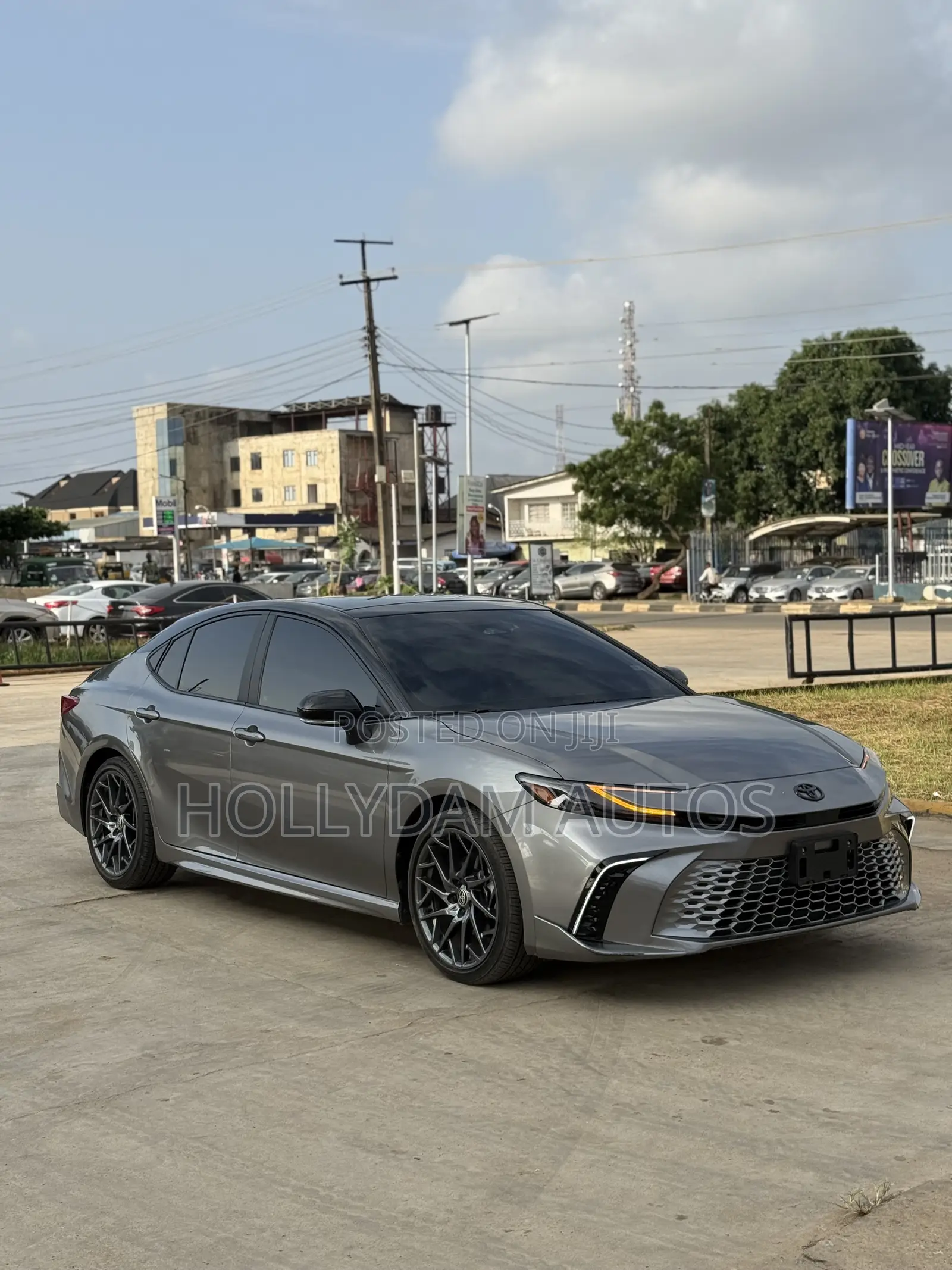 Toyota Camry XSE 2025 Gray