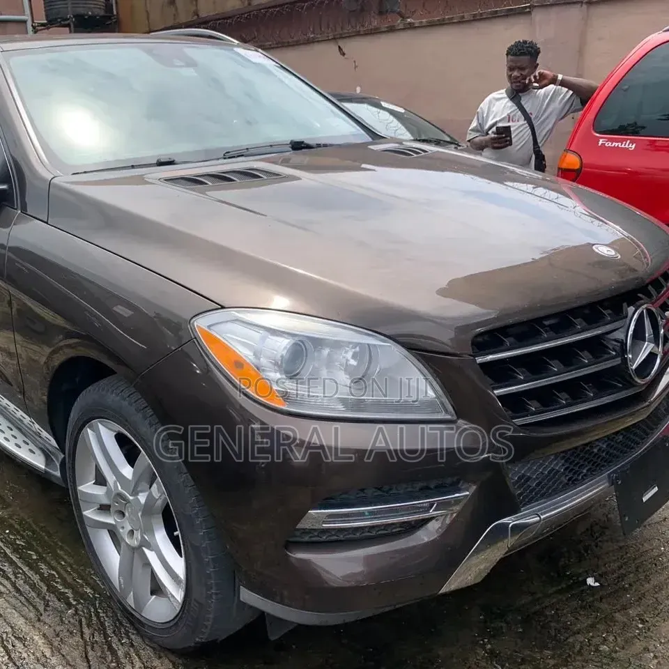 Mercedes-Benz M Class ML350 4MATIC 4dr SUV AWD (3.5L 6cyl 7A) 2015