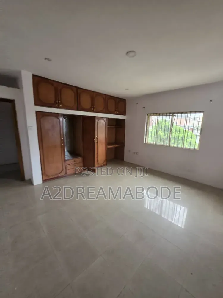 4bdrm Duplex in Omole for rent