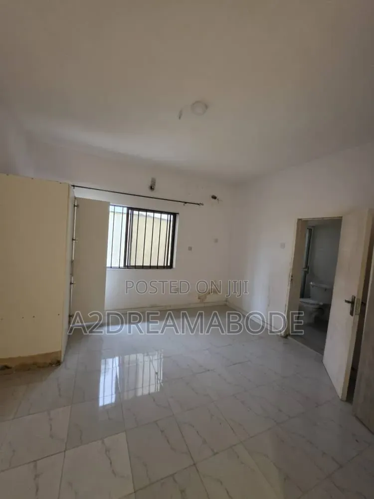 4bdrm Duplex in Omole for rent