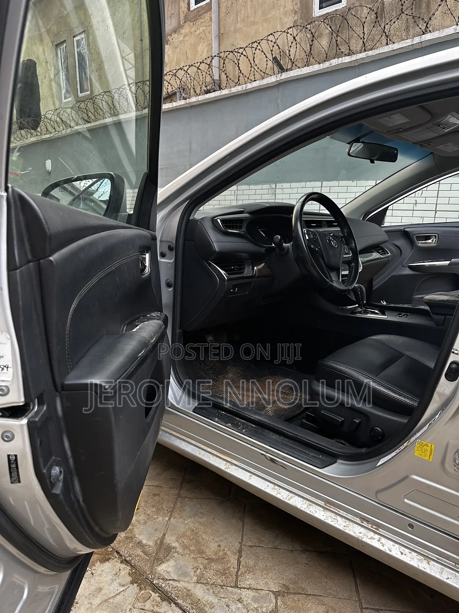 Toyota Avalon XLE Sedar FWD (3.5L 6cyl 6A) 2013 Silver