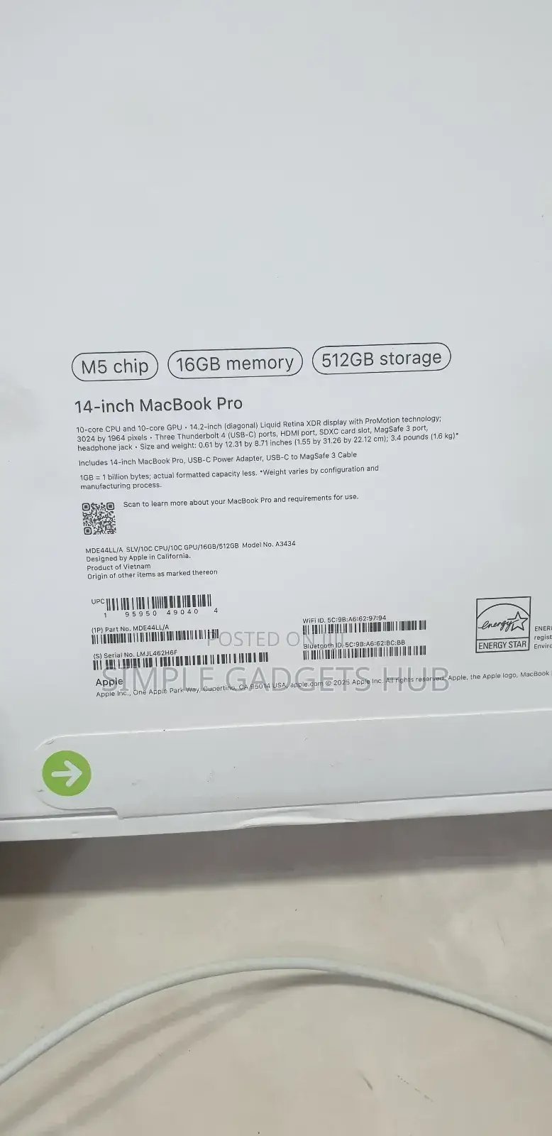 New Laptop Apple MacBook Pro 2025 M5 16GB Apple M5 SSD 512GB