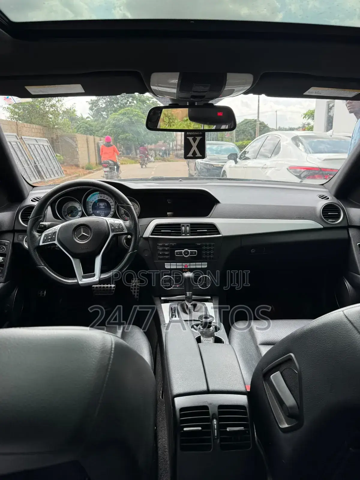 Mercedes-Benz C300 2014