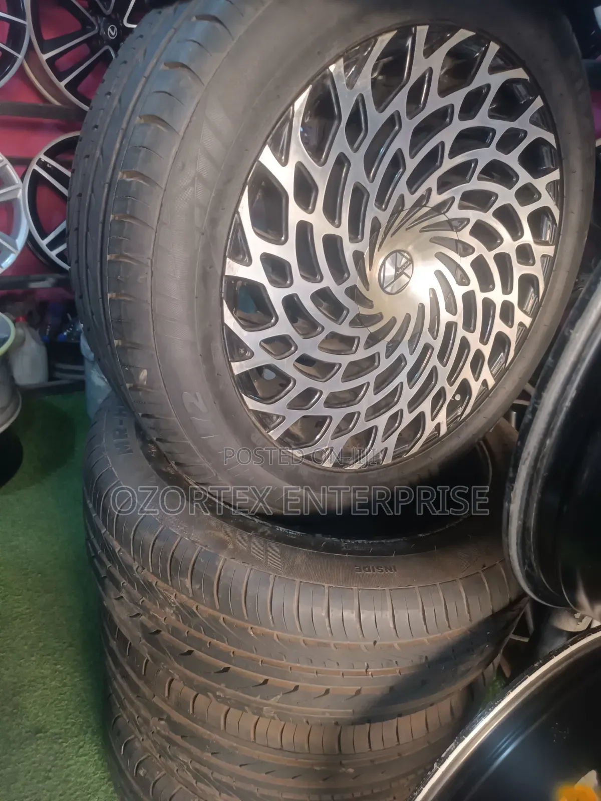 20inches Rim for Benz and Lexus Wit Tyres