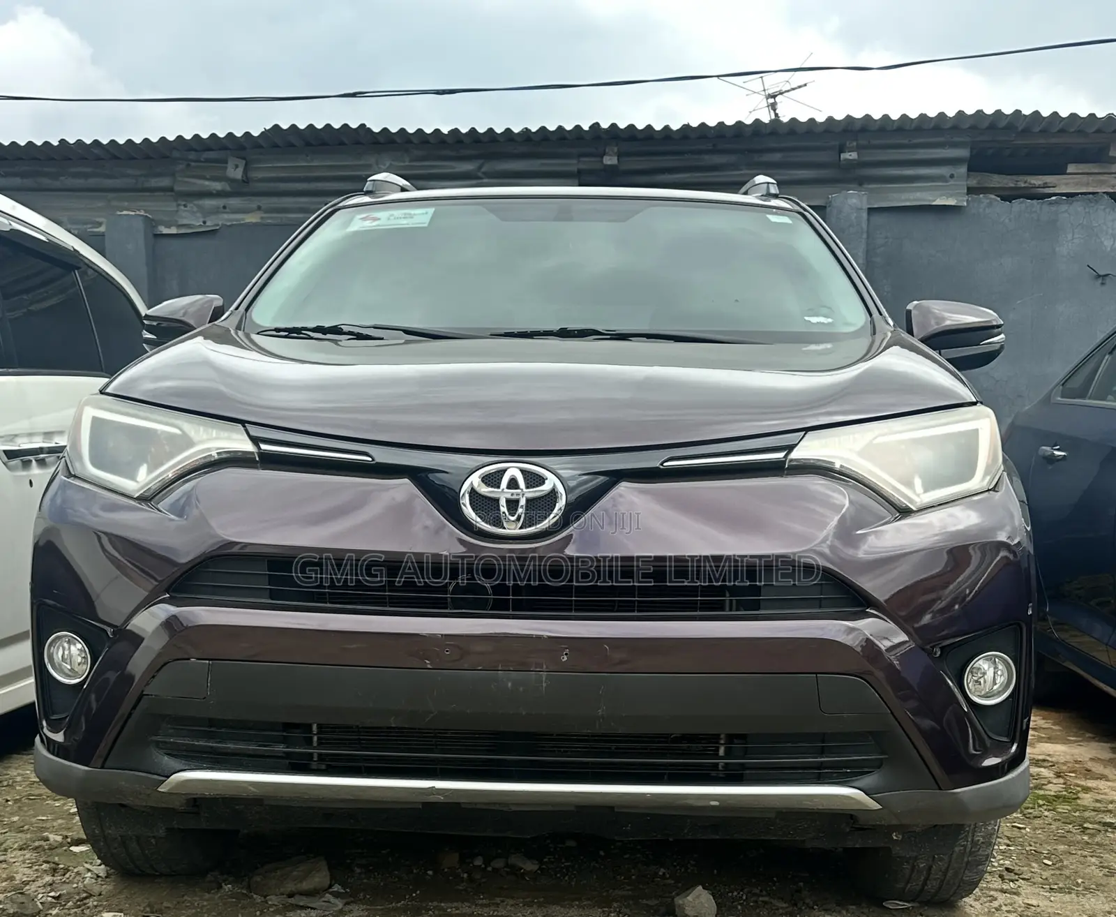 Toyota RAV4 XLE AWD (2.5L 4cyl 6A) 2016 Maroon