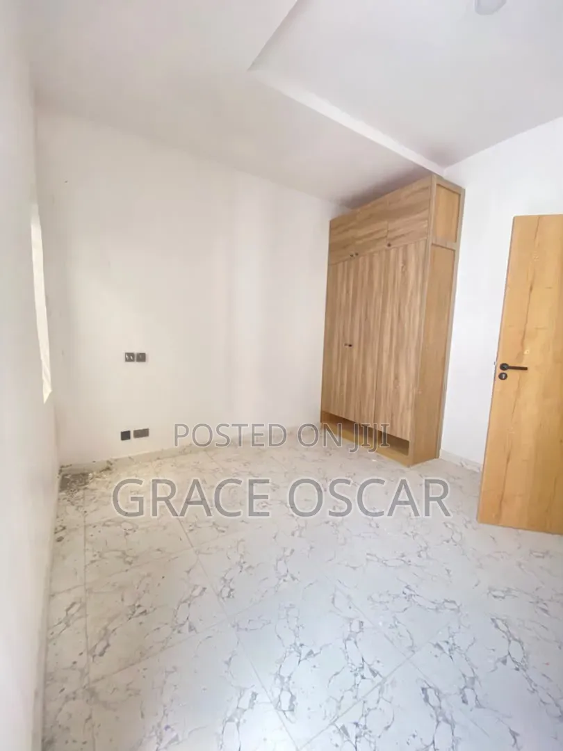 4bdrm Duplex in Ilaje / Lekki for sale
