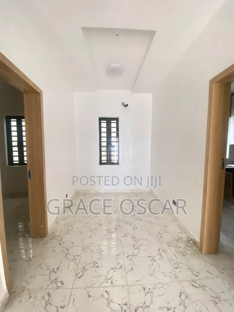 4bdrm Duplex in Ilaje / Lekki for sale