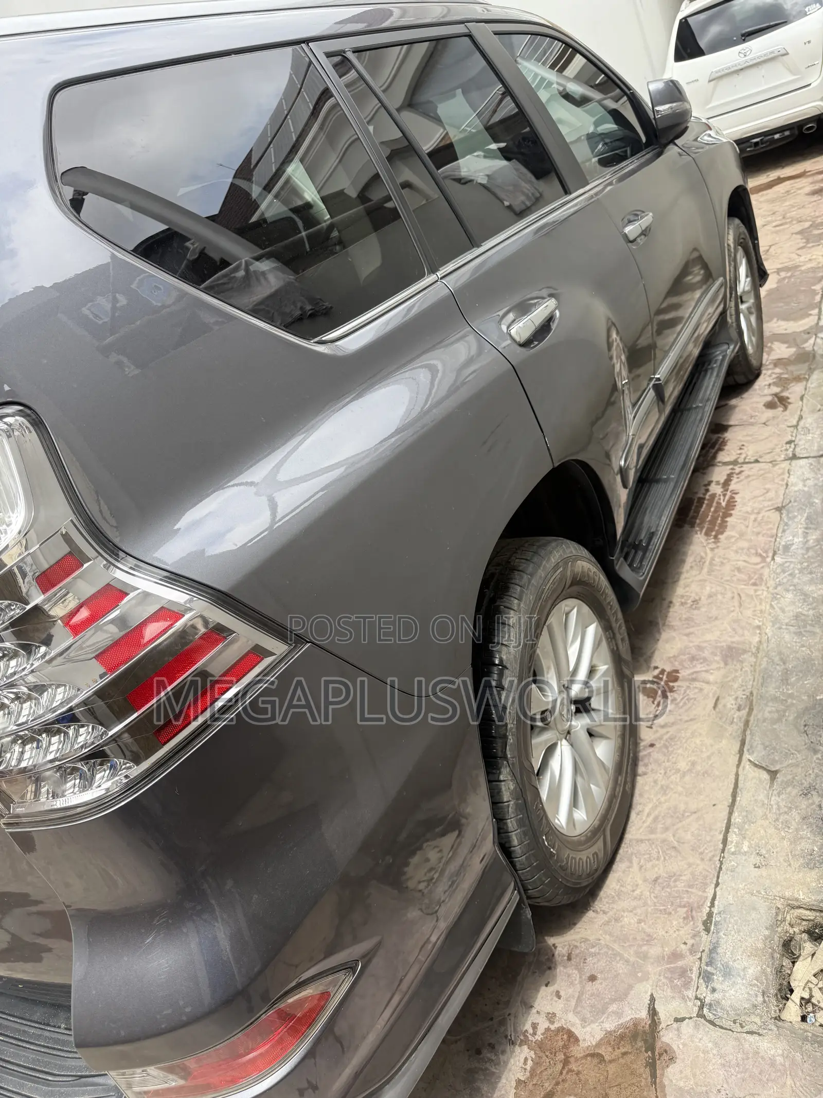 Lexus GX 460 Luxury 2017 Gray