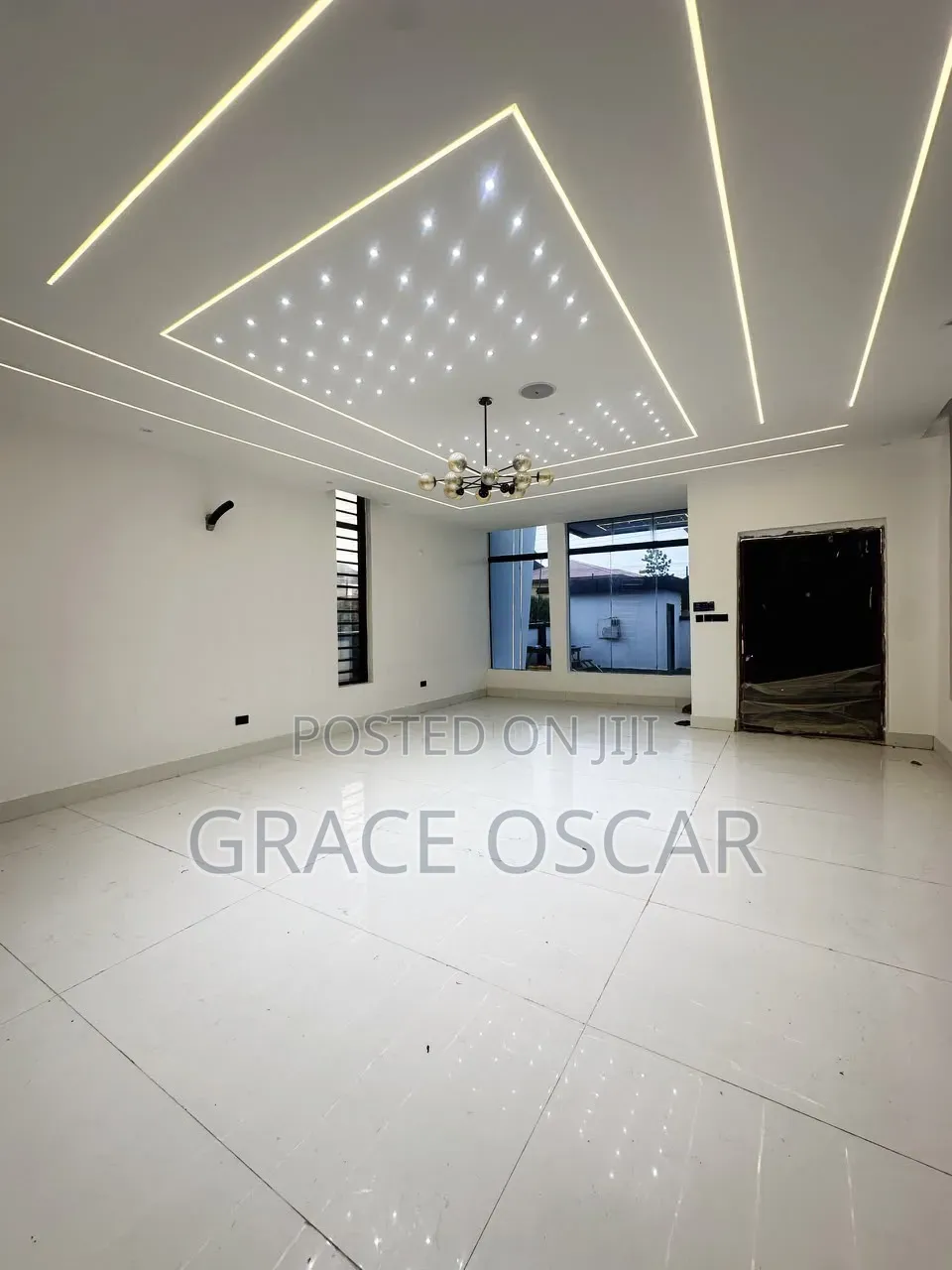 5bdrm Duplex in Ikota for sale