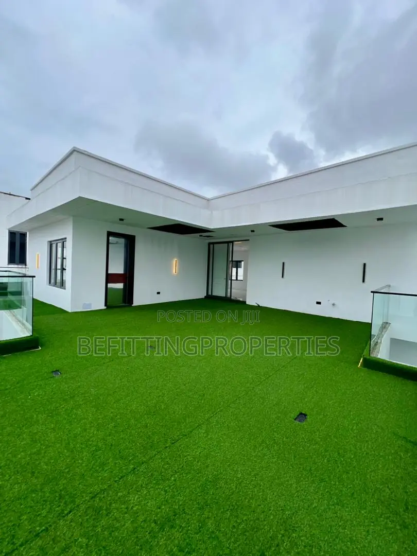 5bdrm Duplex in Lekki for sale