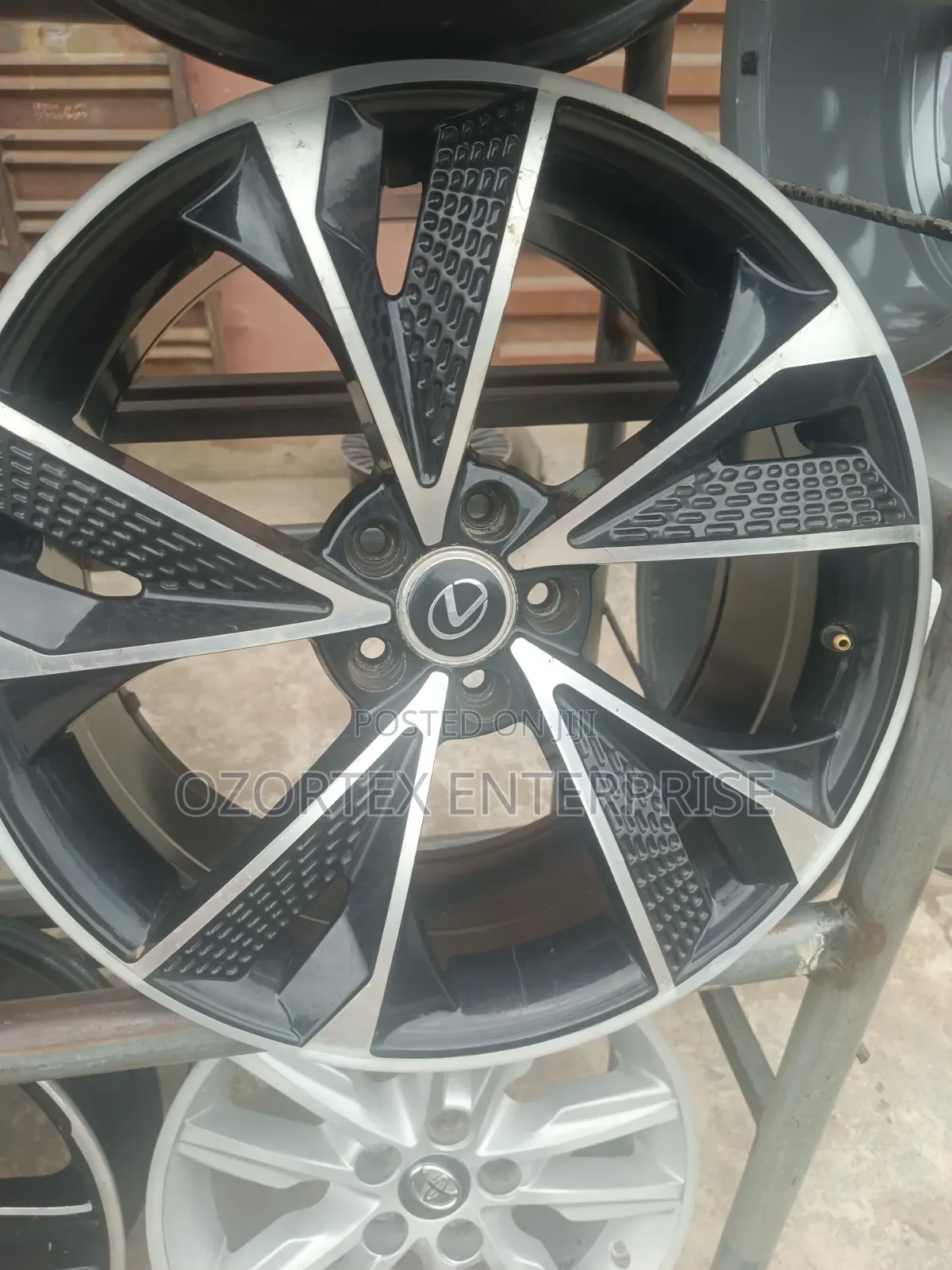 19inches Rim for Lexus RX Tokunbo