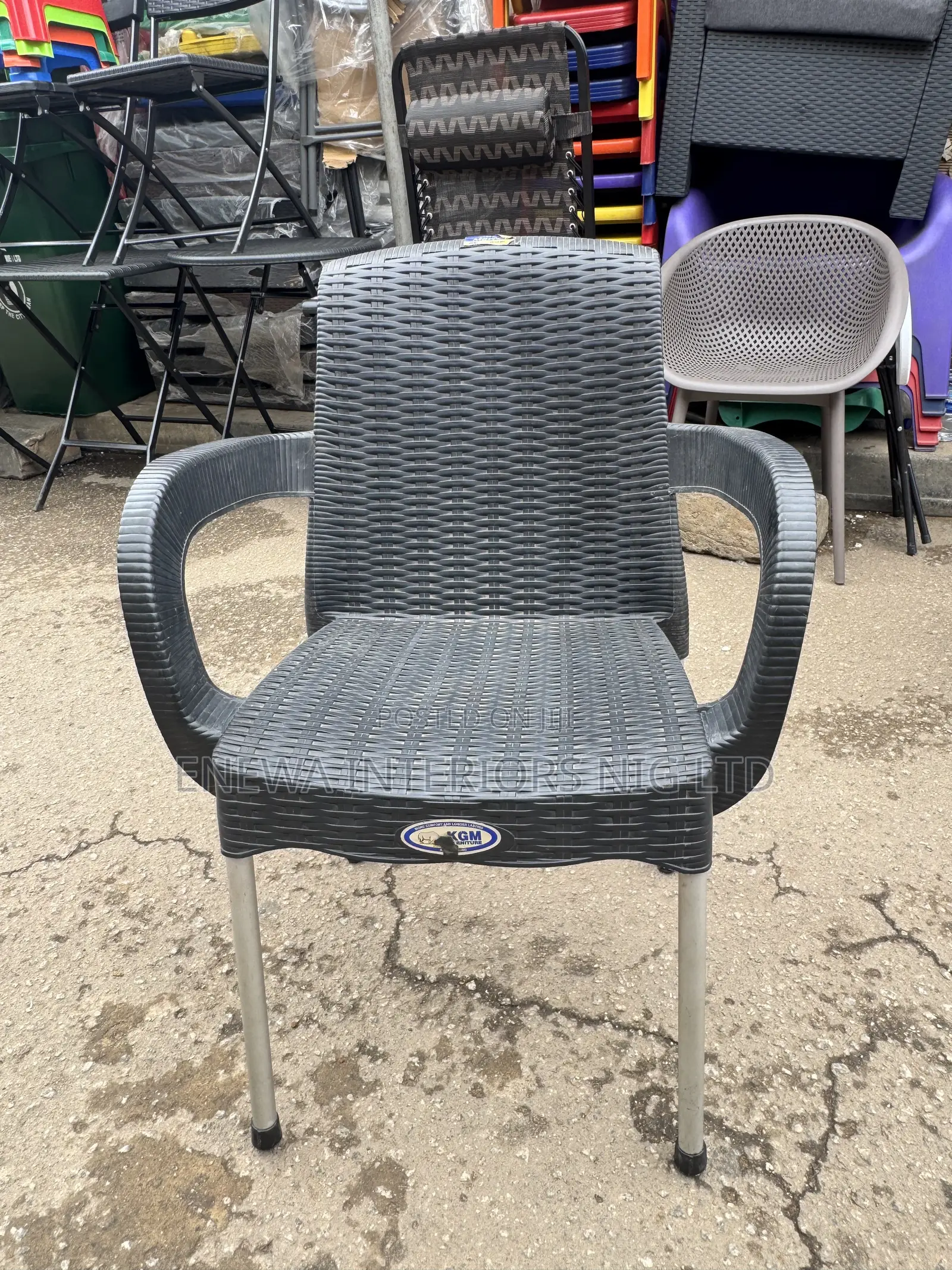 Bamboo Iron Leg Plastic Chairs
