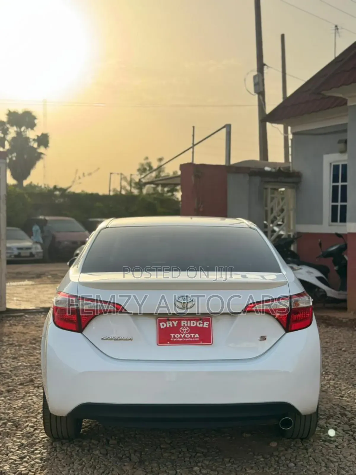 Toyota Corolla 2014 White