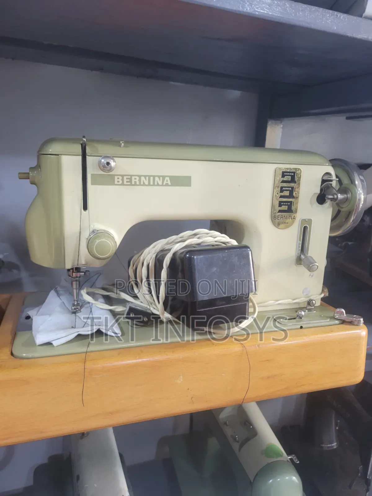 BERNINA Electric and Manual Leather Machine