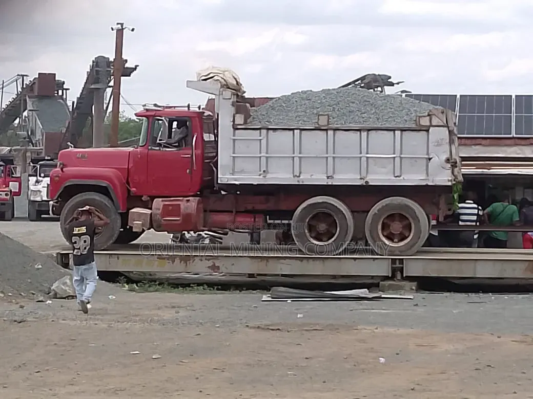 Bulk Granite Supply Port Harcourt - Trucks Available 24/7*