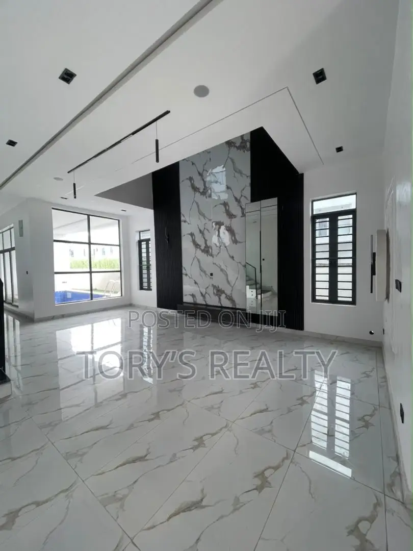 5bdrm Duplex in Ado / Ajah for sale