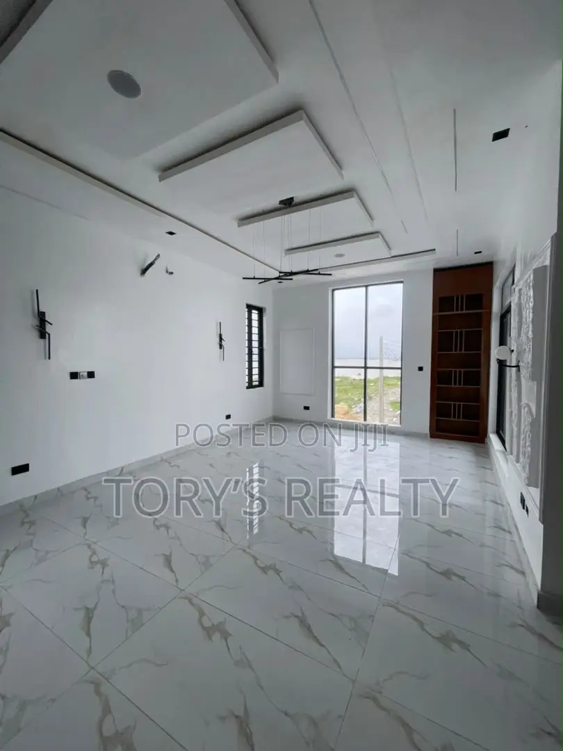 5bdrm Duplex in Ado / Ajah for sale