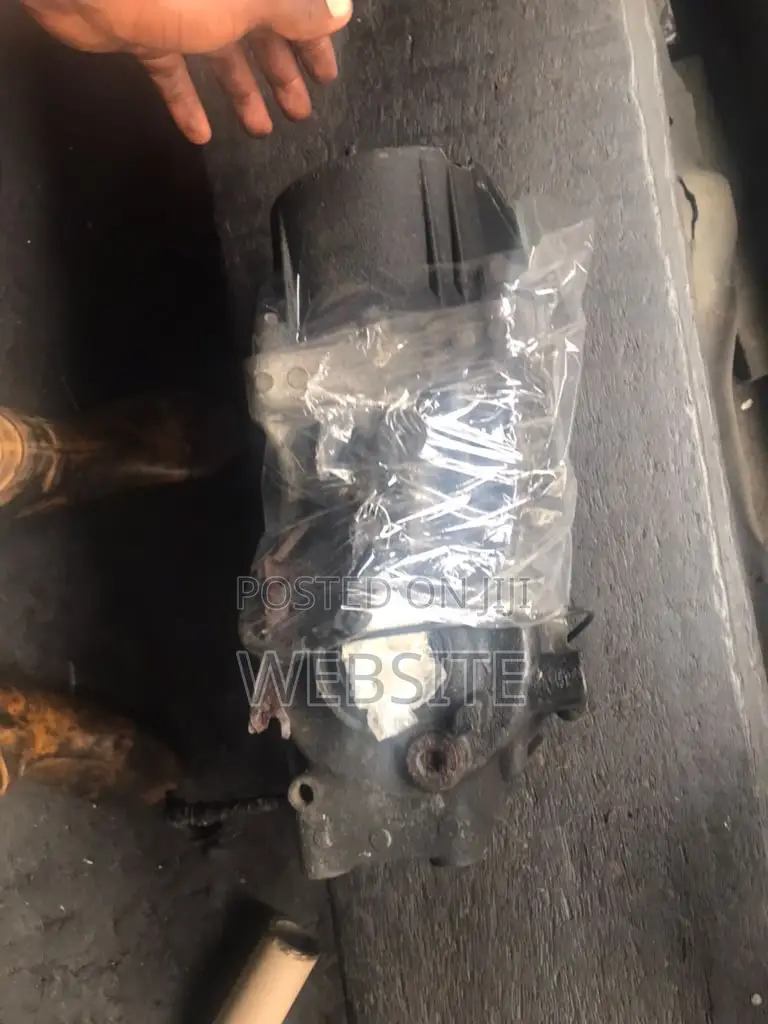 Back Axle RAV4 08/10