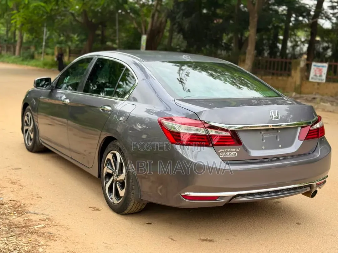 Honda Accord 2016 Gray