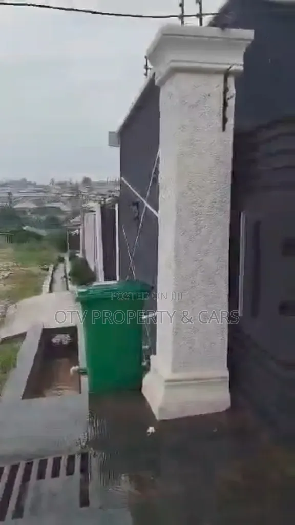 4bdrm Duplex in Meiran for sale