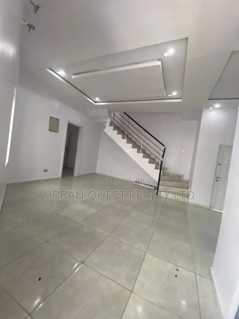 3bdrm Duplex in Royal Pine Estate, Lekki for sale