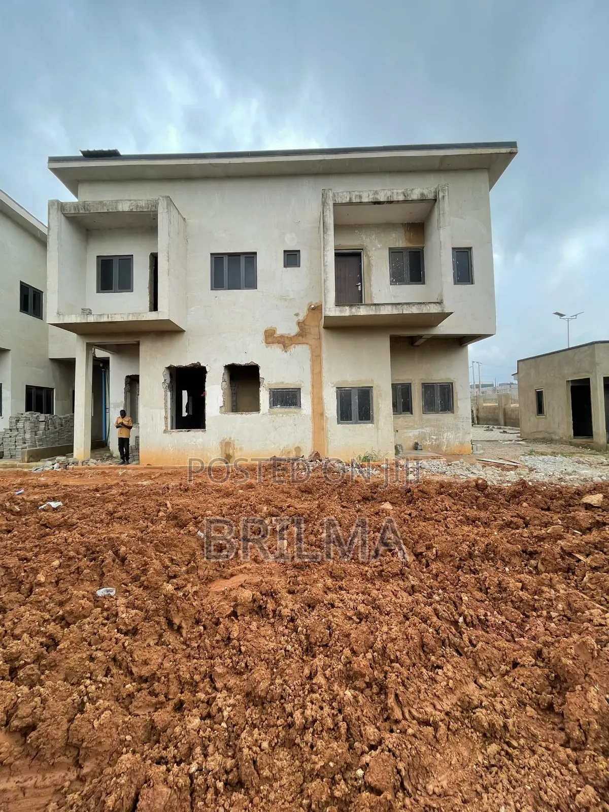 4bdrm Duplex in Mabushi for sale