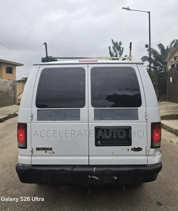 Ford E250 2014 White