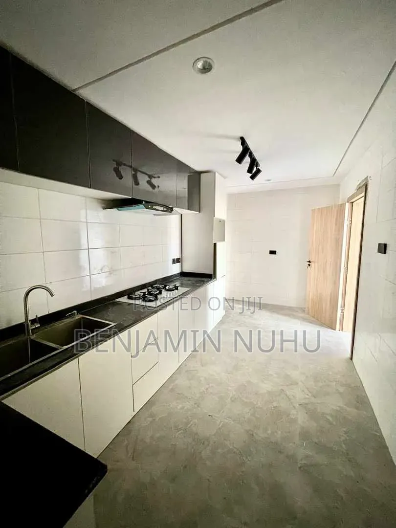 2bdrm Block of Flats in Ologolo for rent