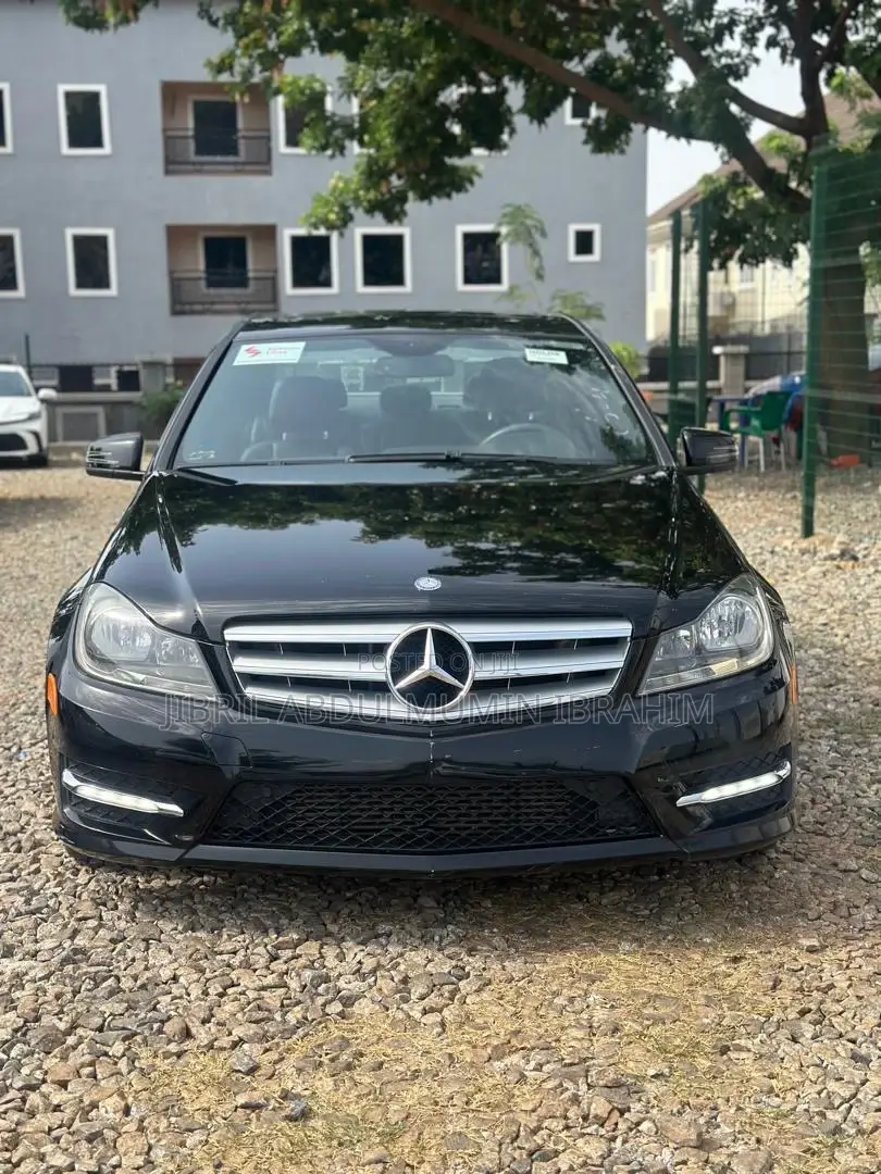 Mercedes-Benz C250 2013 Black