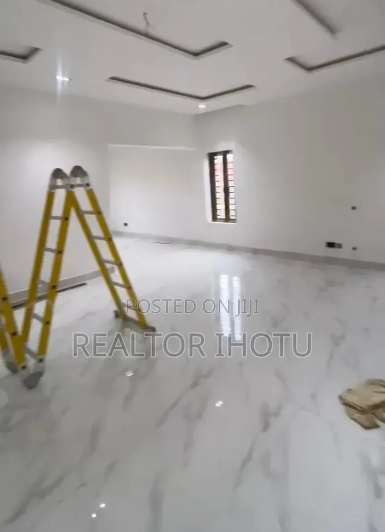 4bdrm Bungalow in Galadimawa for sale