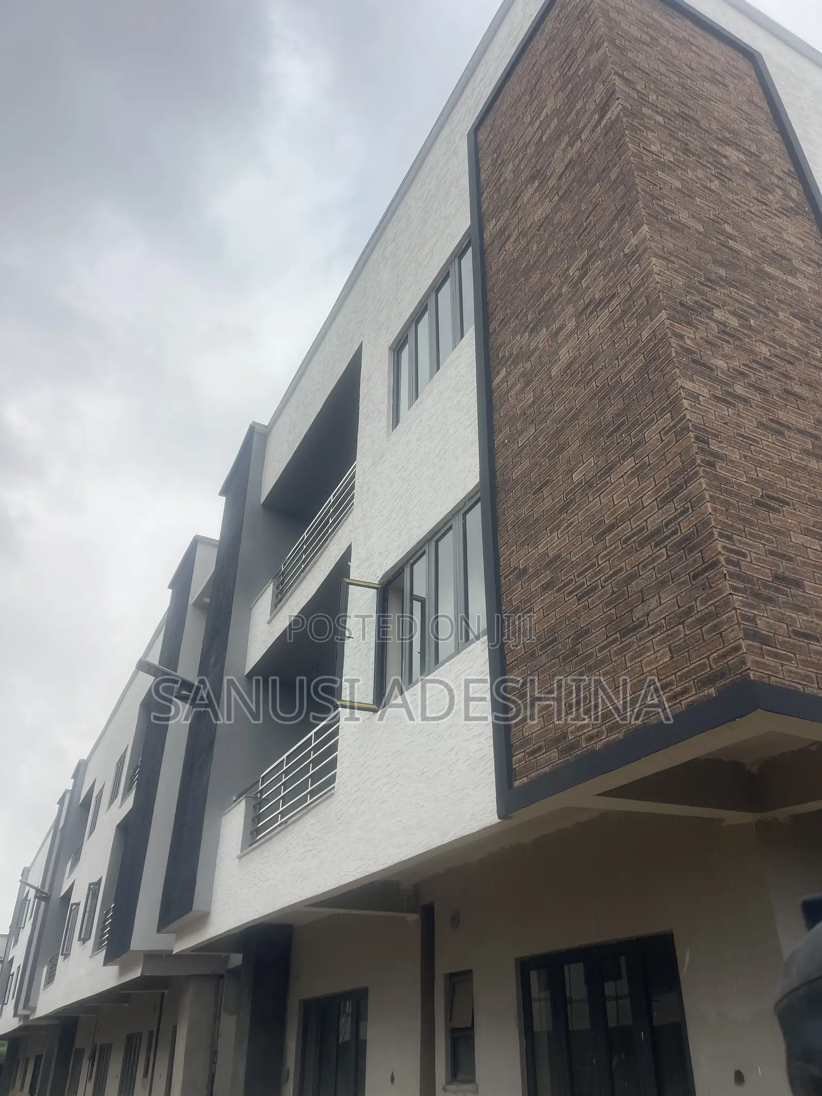 2bdrm Block of Flats in Katampe Main, Fct for sale