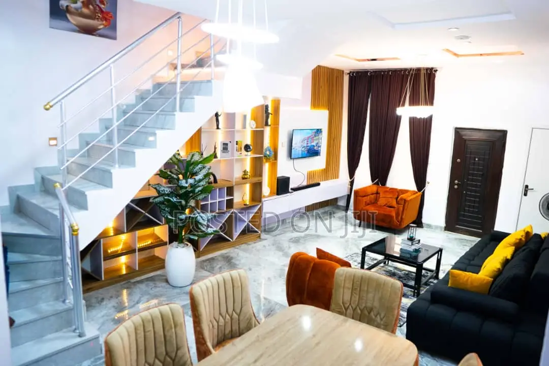 Furnished 3bdrm Duplex in Simify Court, Lekki, Chevron for rent