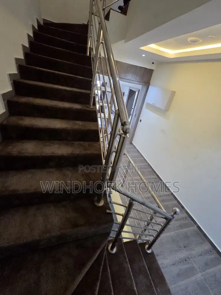 5bdrm Duplex in Dawaki for rent