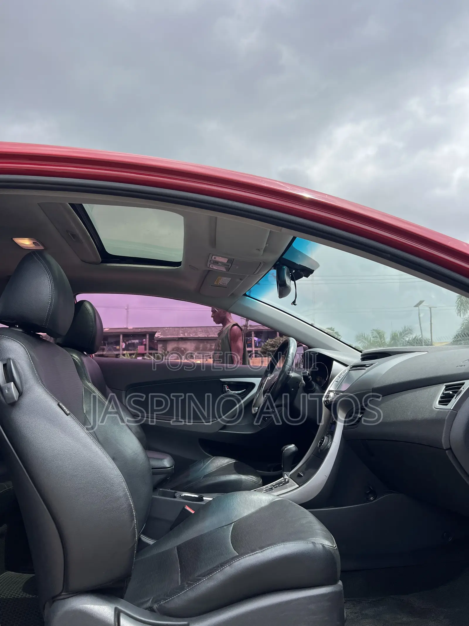 Hyundai Elantra 2013 Red