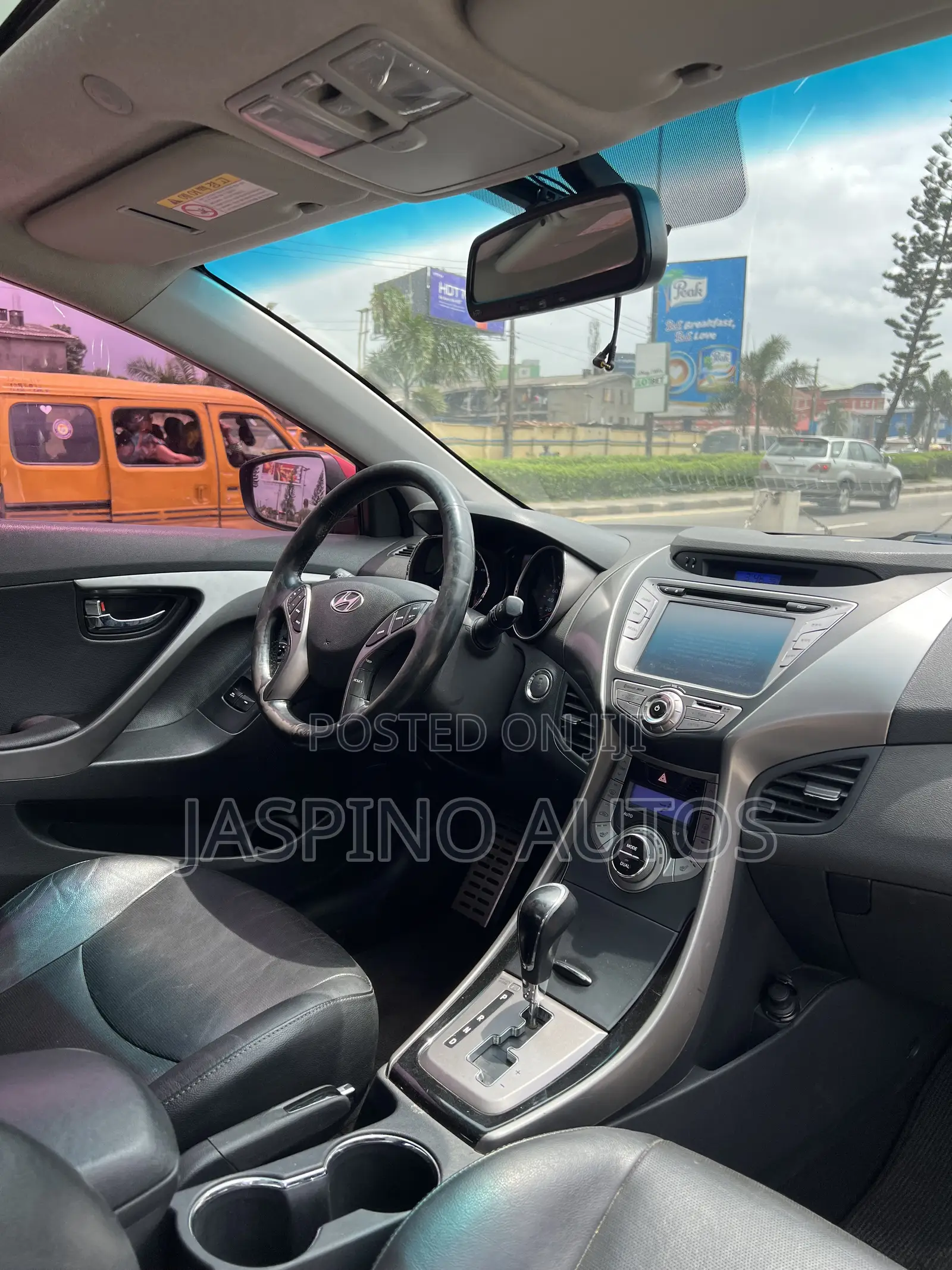 Hyundai Elantra 2013 Red
