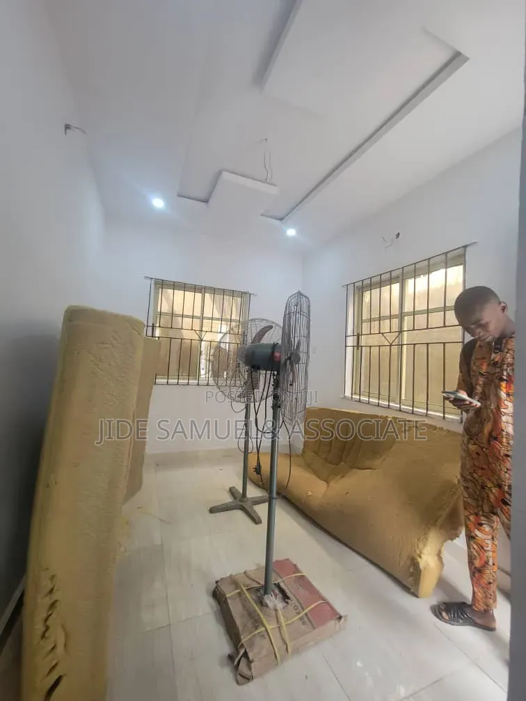 Mini Flat in Ayobo for rent