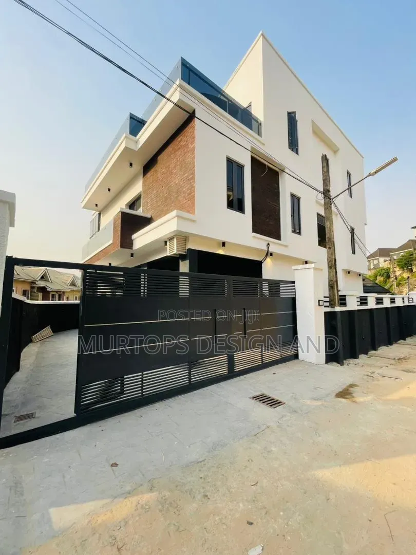 4bdrm Duplex in Berger for sale