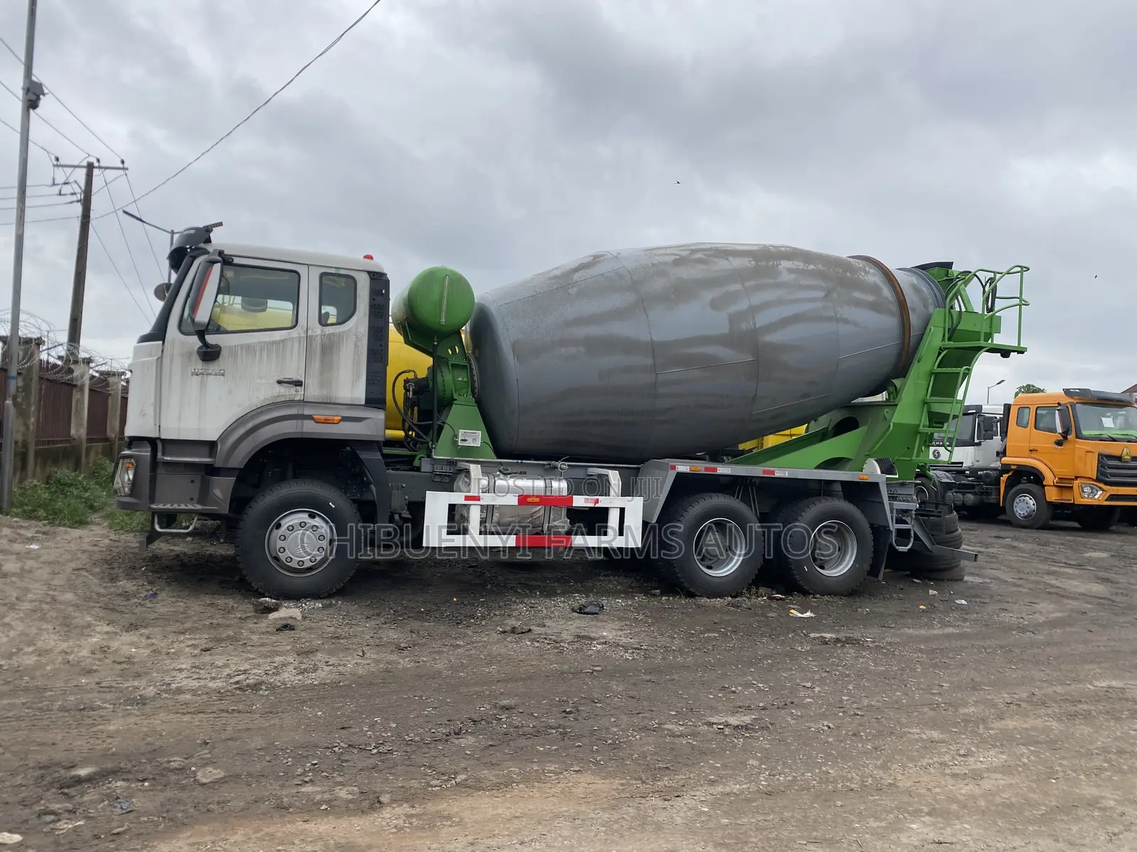 Howo Concrete Mixer 9-Cubic