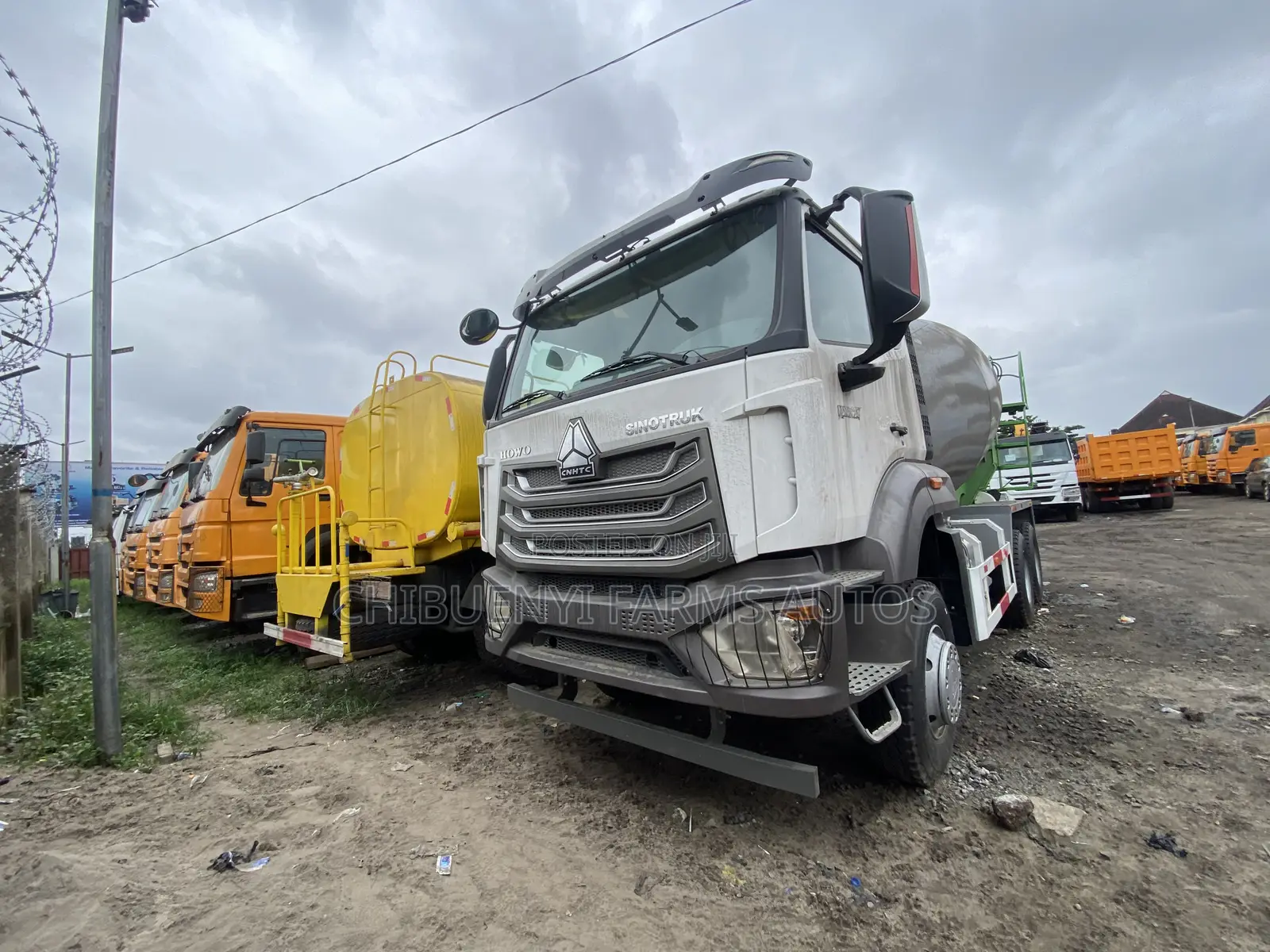 Howo Concrete Mixer 9-Cubic