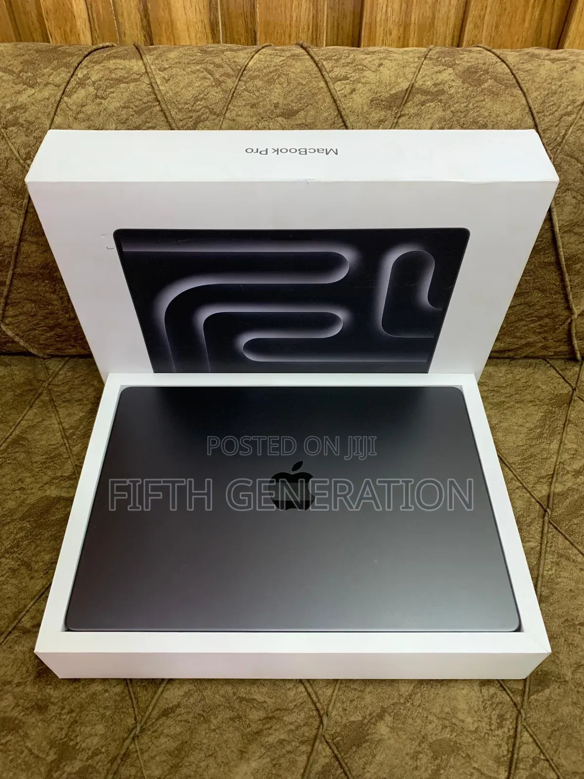 Laptop Apple MacBook Pro 2023 M3 Pro 18GB Apple M3 Pro SSD 512GB