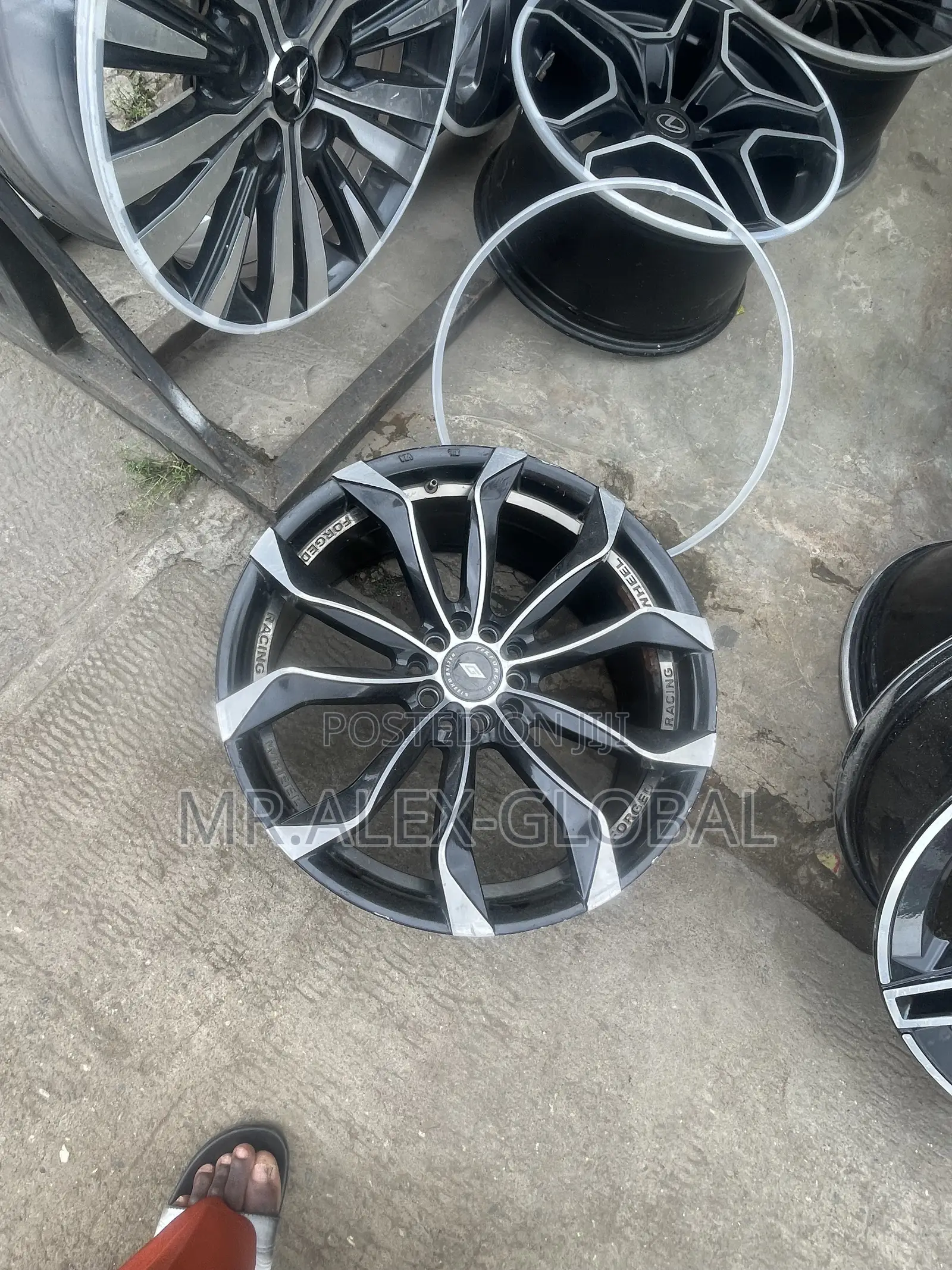 18 INCHES Toyota Corolla Rim and Universal