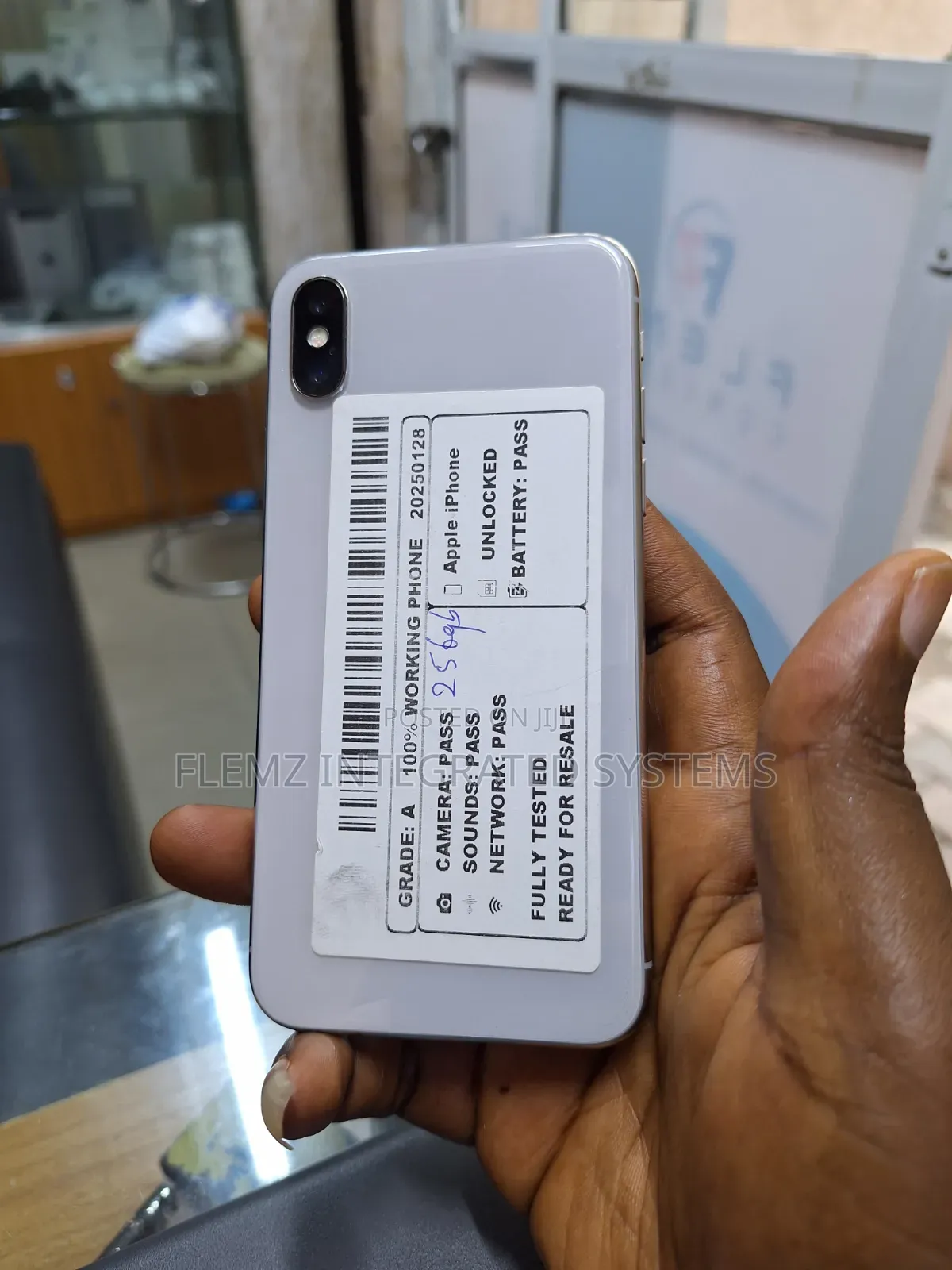 Apple iPhone X 256 GB White