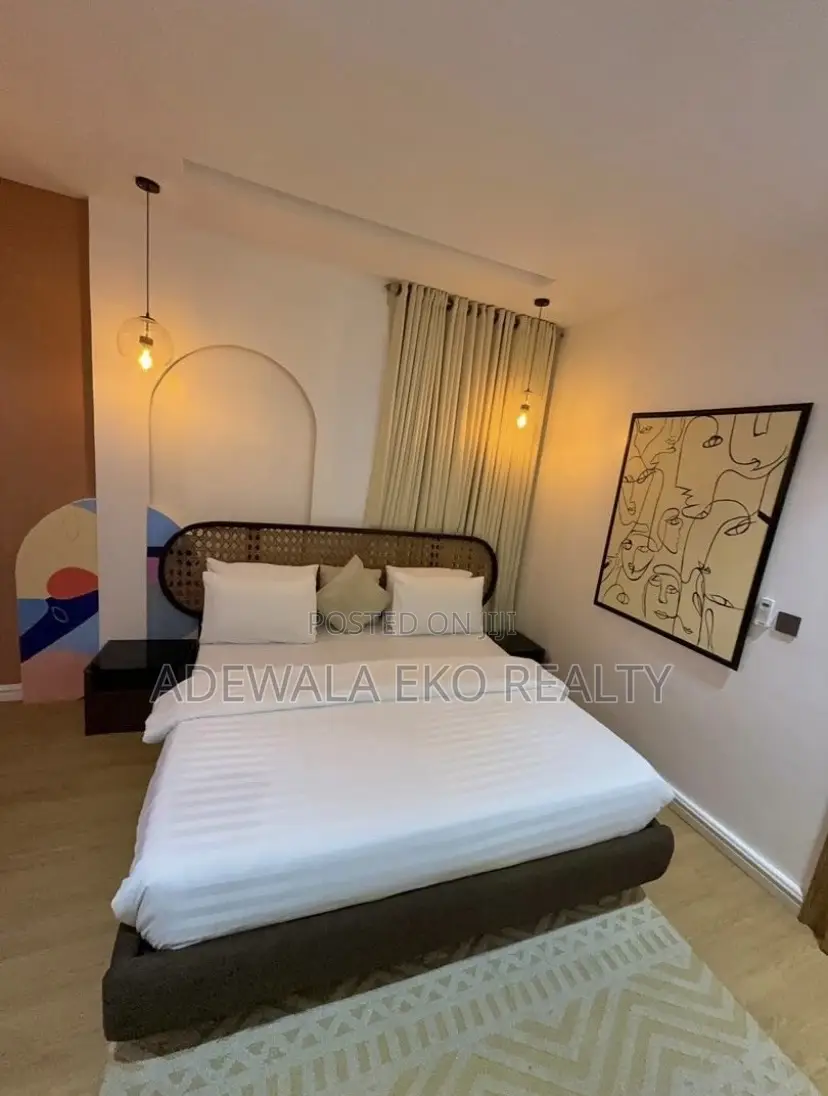 Luxury 2-Bedroom in Ikoyi – PS5, Pool Snooker.